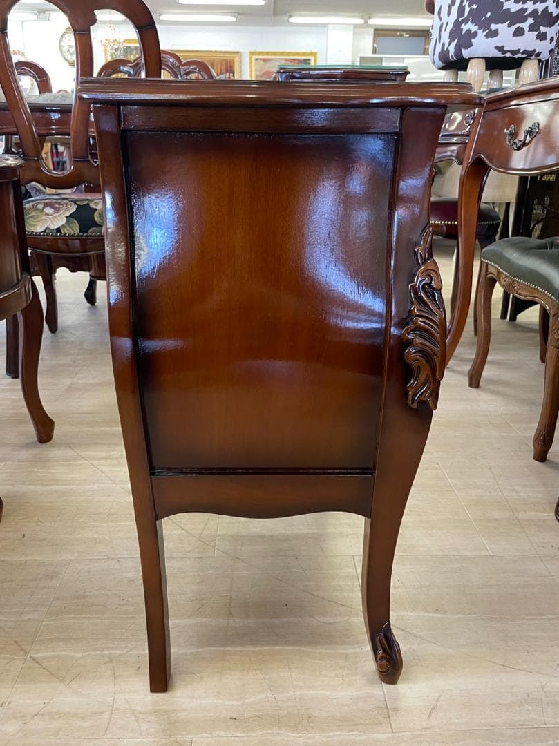 マホガニー　ナイトテーブル　3段チェスト　アンティーク風　ミニチェスト　引出し