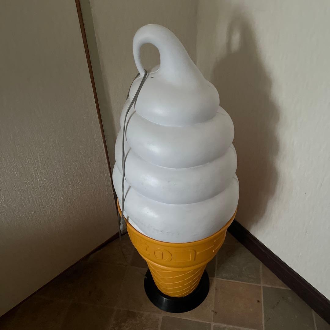 日世 ソフトクリーム看板