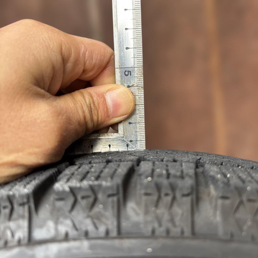 ブリヂストン BLIZZAK 145/80 R13スタッドレスタイヤ　ホイール①