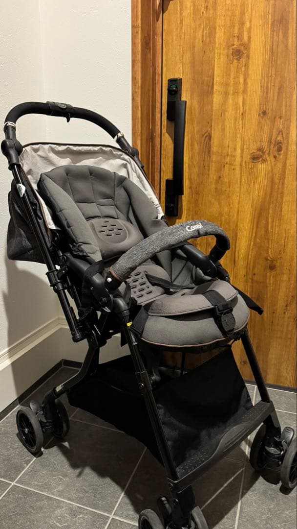 Combi コンビ スゴカルα 4キャス compactエッグショックHT