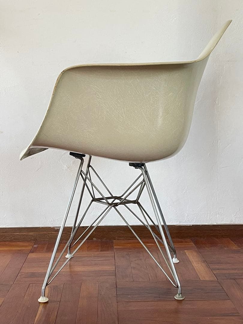 ハーマンミラー ヴィンテージ イームズ アーム シェルチェア エッフェル ベース