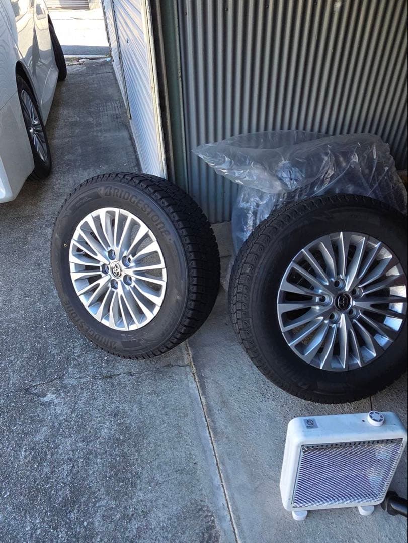 アルファード40系17インチ純正ホイール 冬用タイヤセット