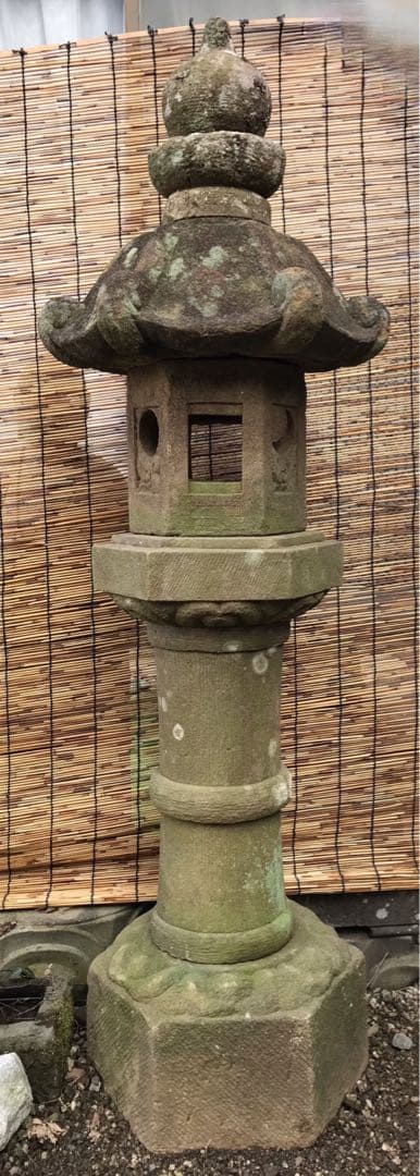 【天然自然石・時代春日石灯篭・茶庭灯篭】庭石オブジェ置物箱庭ガーデニング造園彫刻