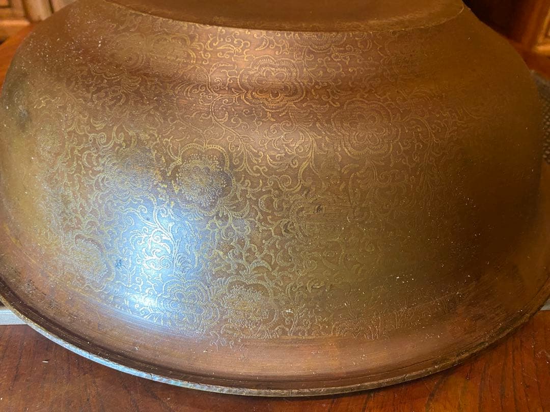 中国　清代　黄青銅　装飾洗面器　鑑賞スタンド付 ・ヴィンテージ レア