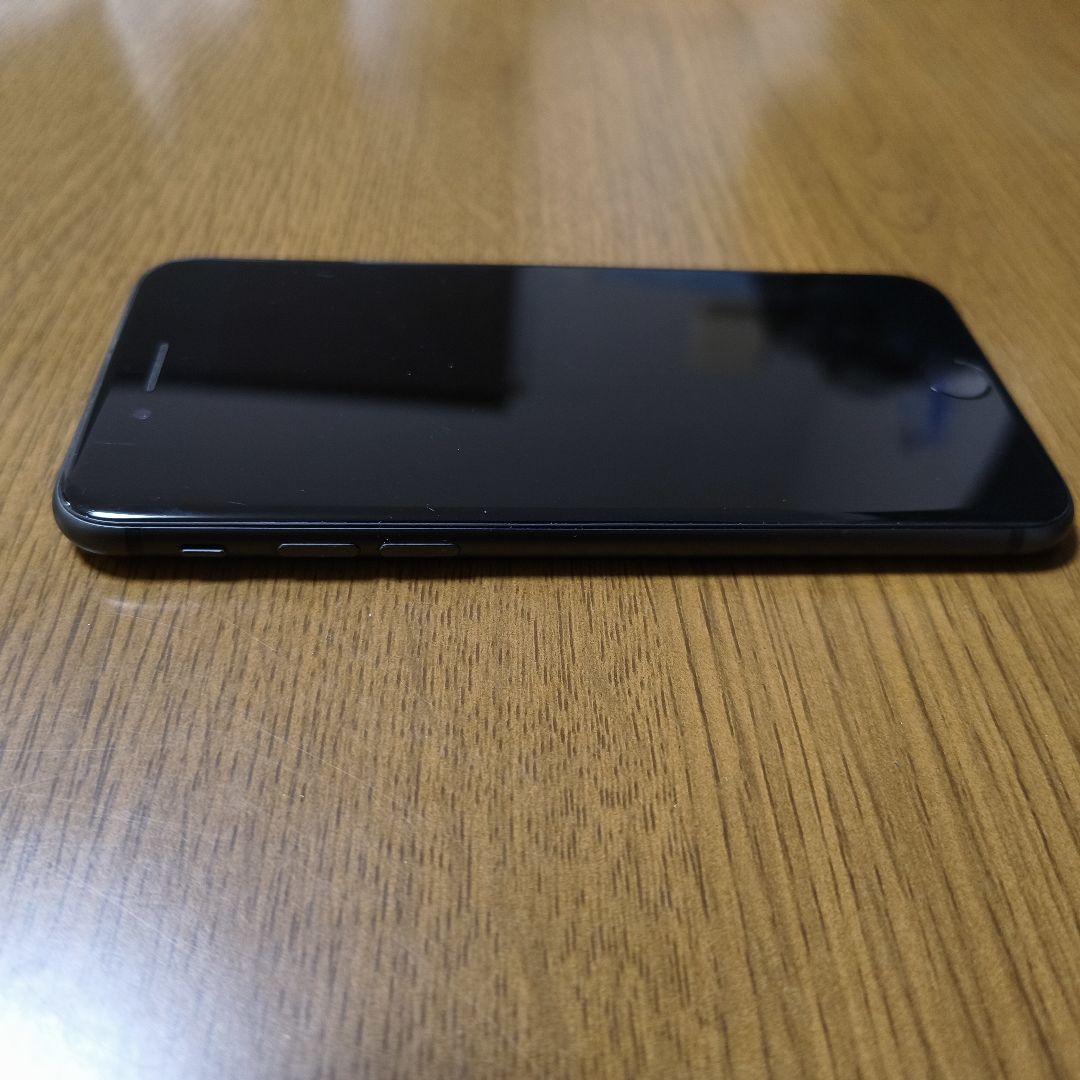 Apple iPhone 8 64GB スペースグレイSIMロック解除済み
