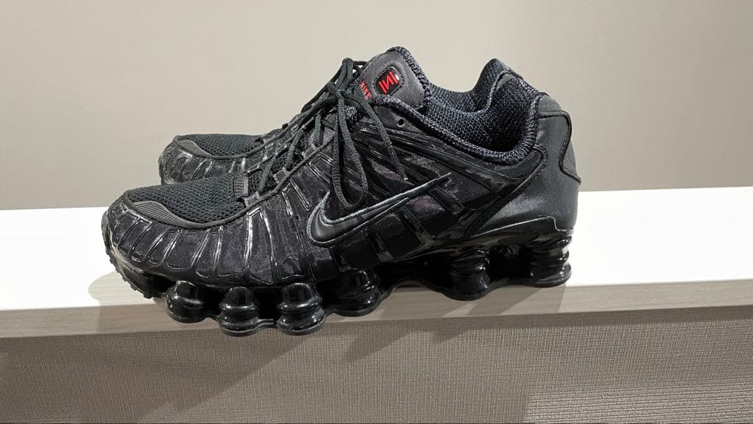 NIKE shox ブラックスニーカー　29cm