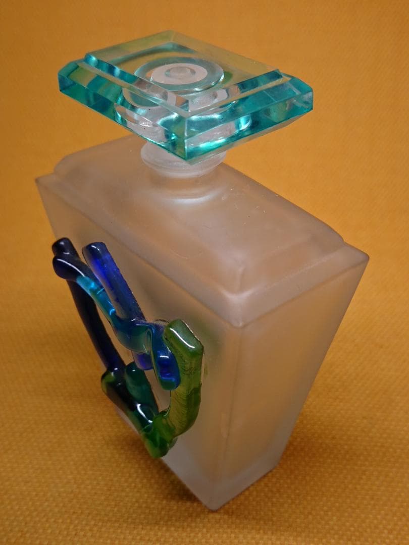ガラス　香水瓶　イタリア　オブジェ　置物　インテリア　工芸品　美術品　A1017