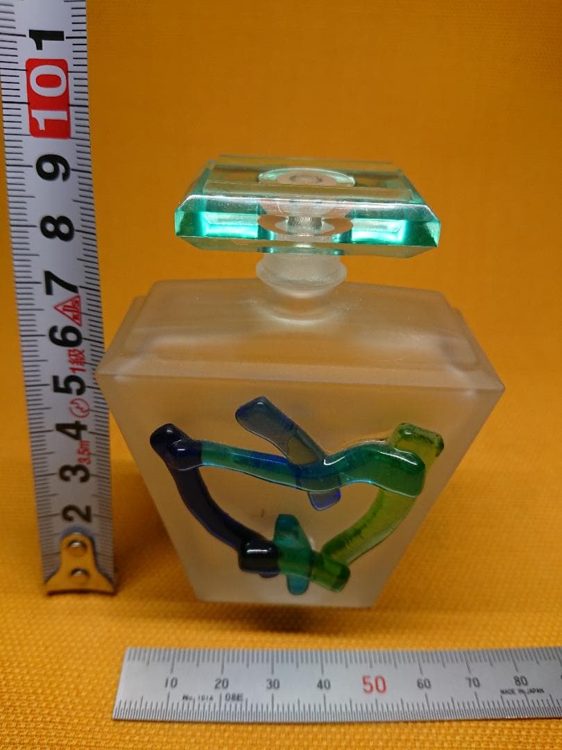ガラス　香水瓶　イタリア　オブジェ　置物　インテリア　工芸品　美術品　A1017