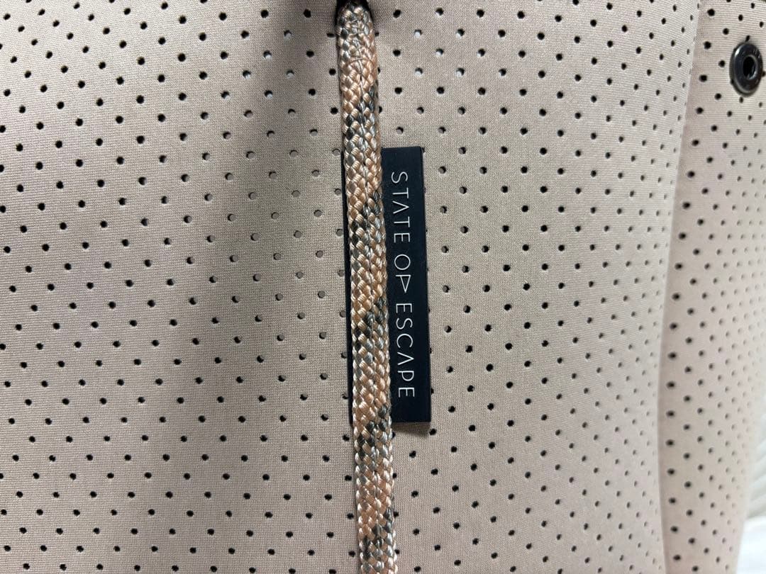 STATE OF ESCAPE ピンクベージュ マザーズバッグ　ポーチつき