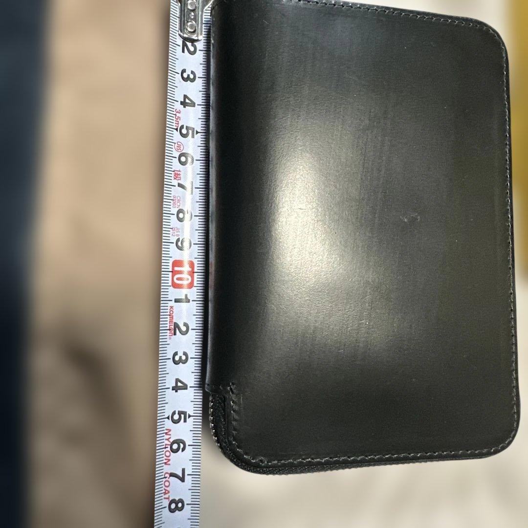 ITTI ブラック ブライドルレザー ミドルラウンドファスナー　ウォレット