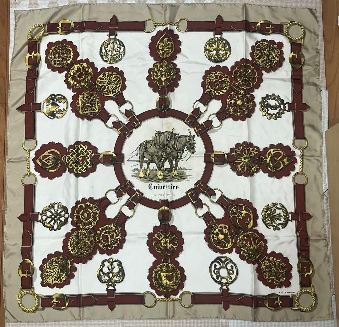 HERMESエルメス カレ90スカーフ \