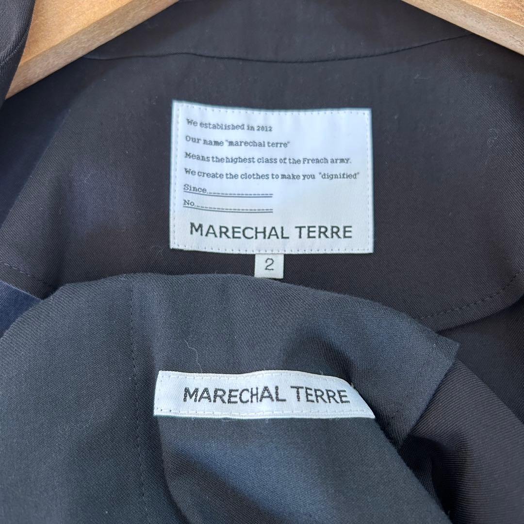 MARECHAL TERRE 黒Vネックノーカラーパンツスーツ2