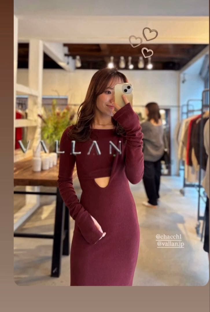 a*u様 【未開封・美品】vallan 新田さちか ニット ロングワンピース ワ