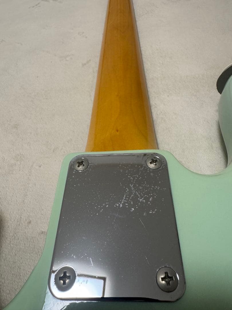 Edwards エレキベース ミントグリーン ストラップ付き