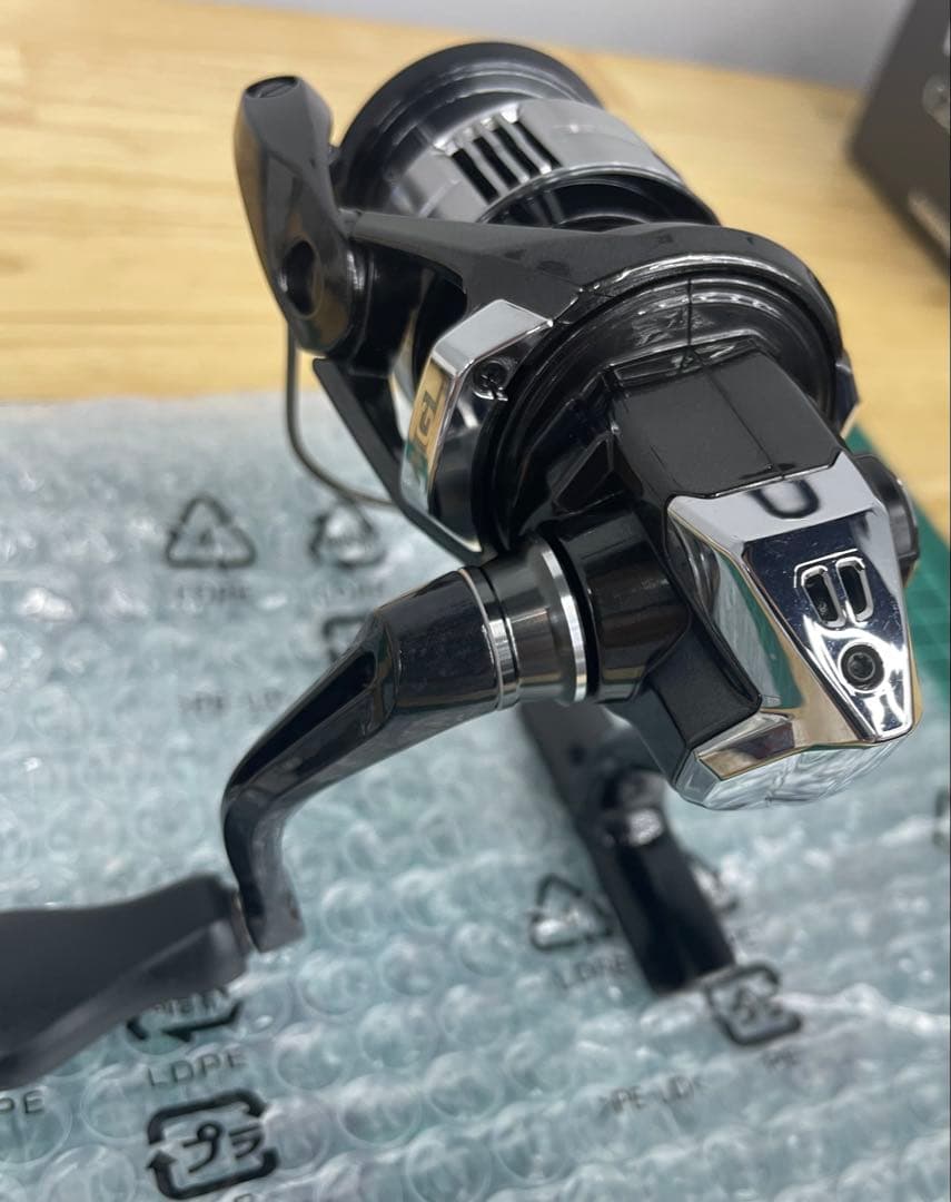 極美品！シマノ 23ヴァンキッシュ C2500S XG 6.3