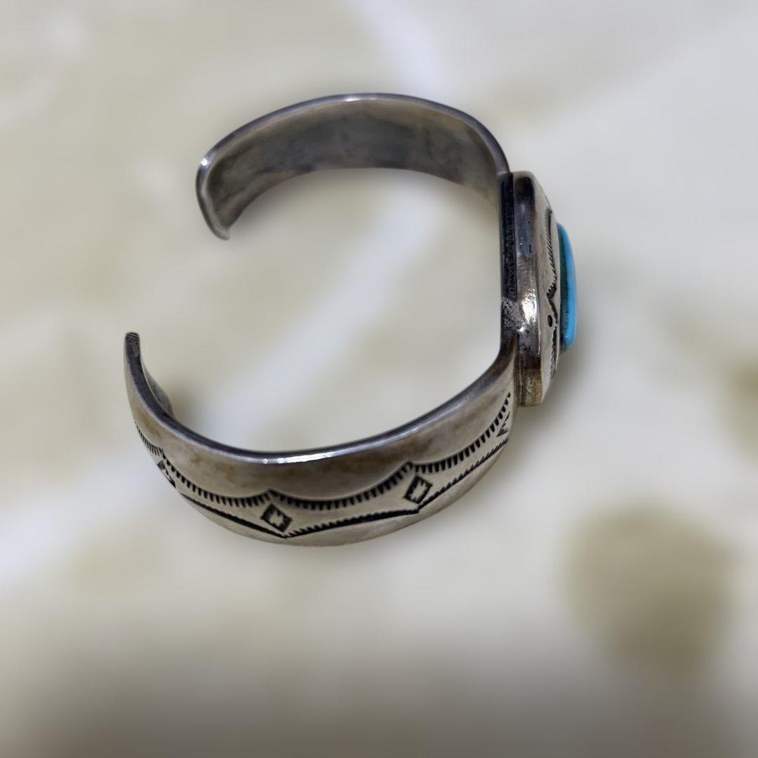 Navajo （ナバホ）ターコイズ シルバーカフブレスレット