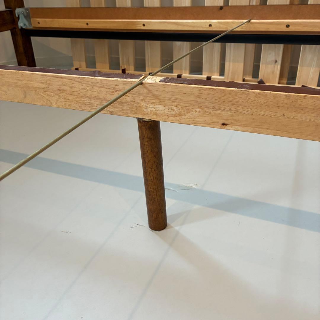 ACME FURNITURE　グランドビュー　クイーン　　ベッド