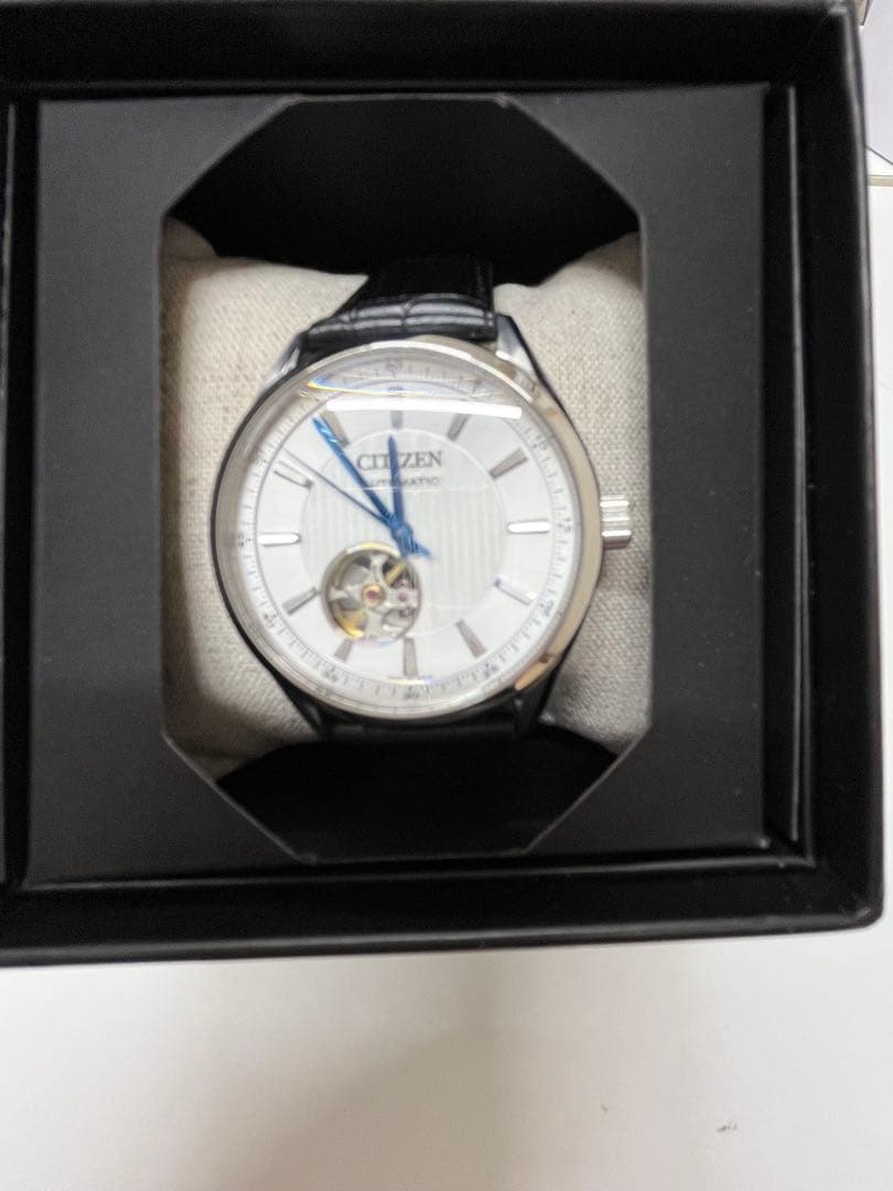 クリスマス特別価格!新品サファイアガラス シルバー ブルー NH9111-11B