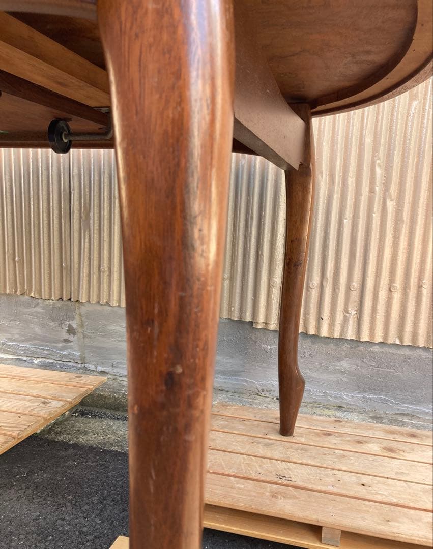 マルニ　伸張式ダイニングテーブル