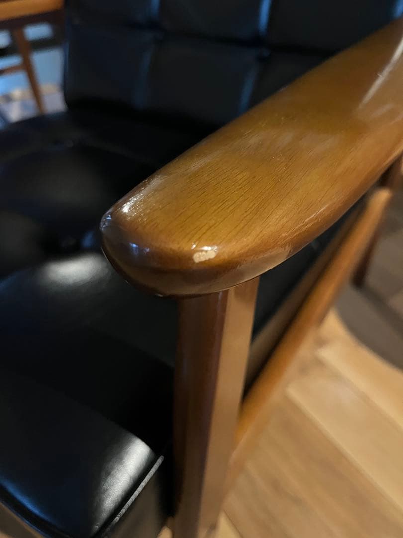 カリモク60 Kチェア 黒