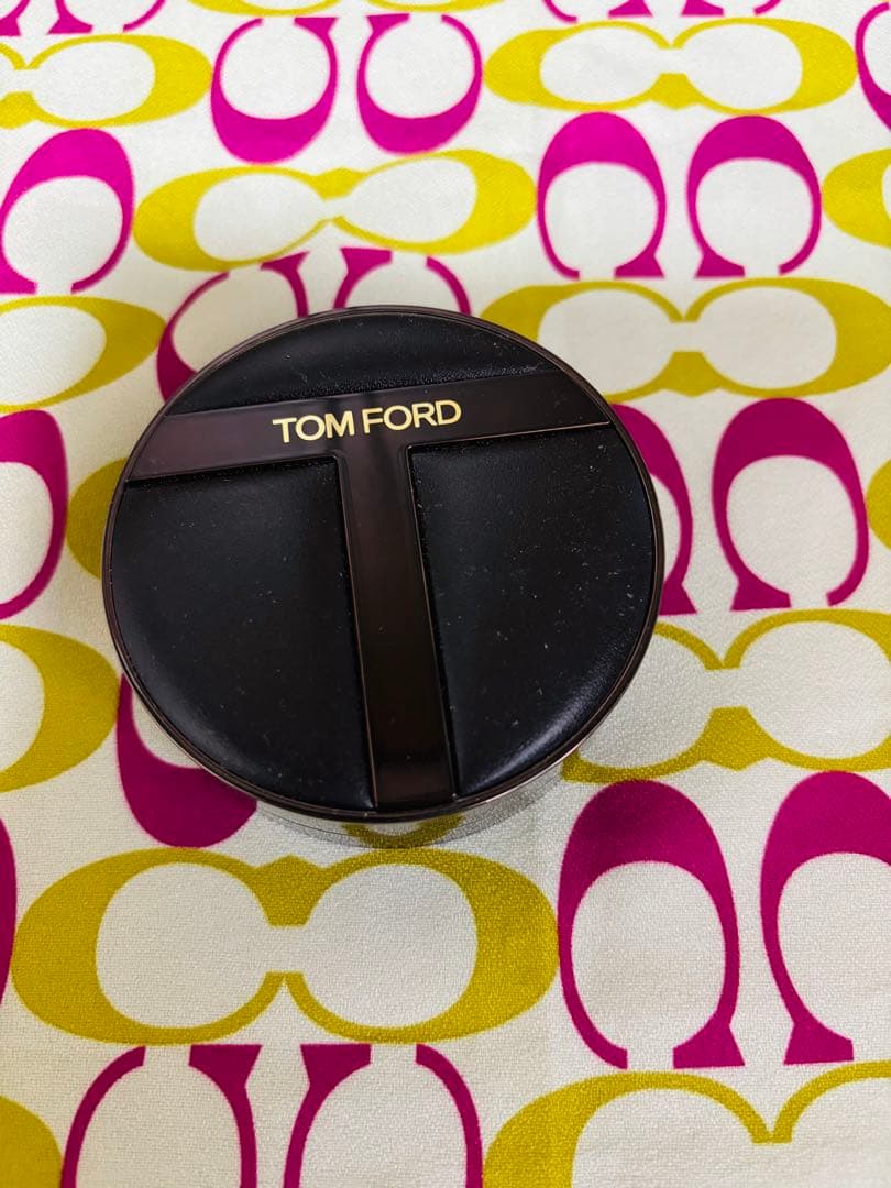 TOM FORD クッションファンデーション SPF40