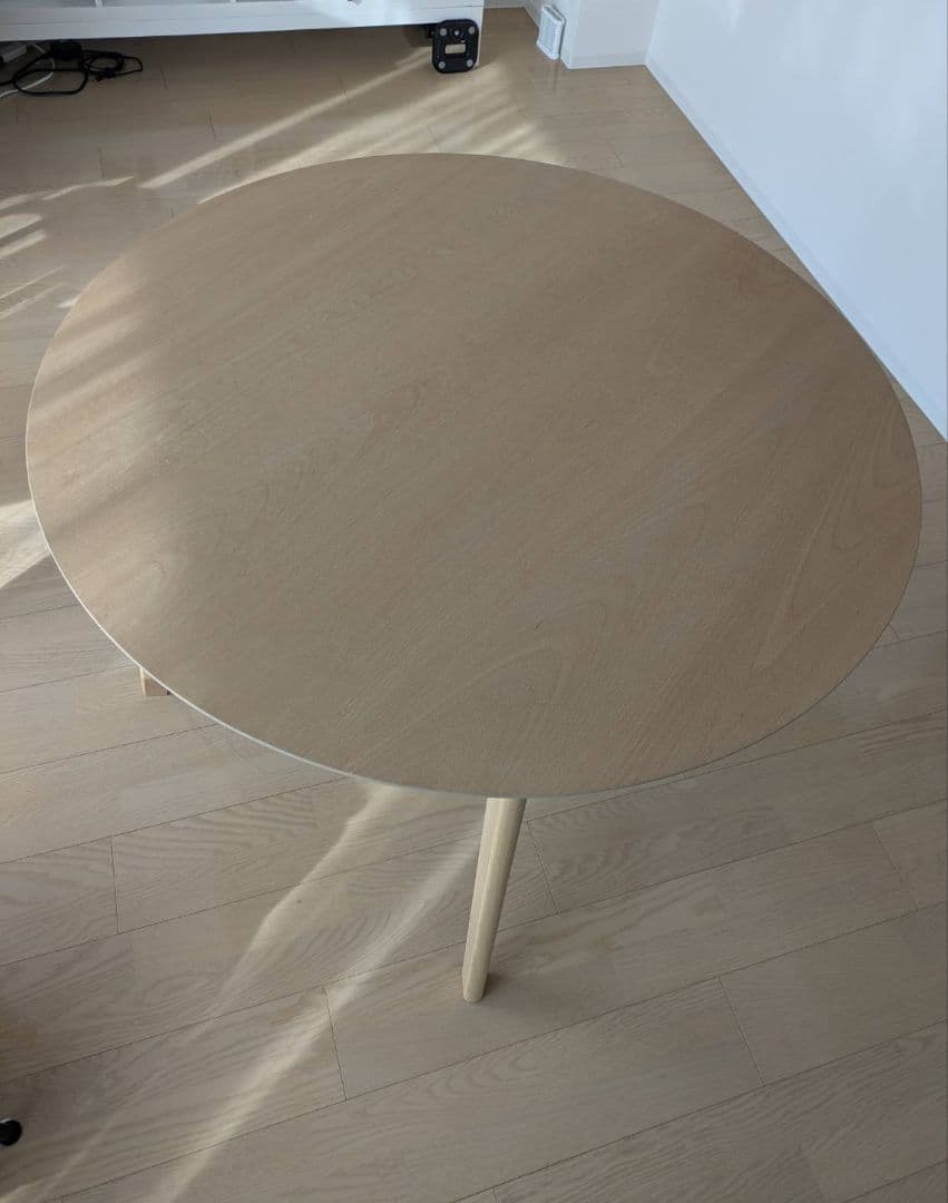 （引っ越しのため最終値下げ）円形木製ダイニングテーブル