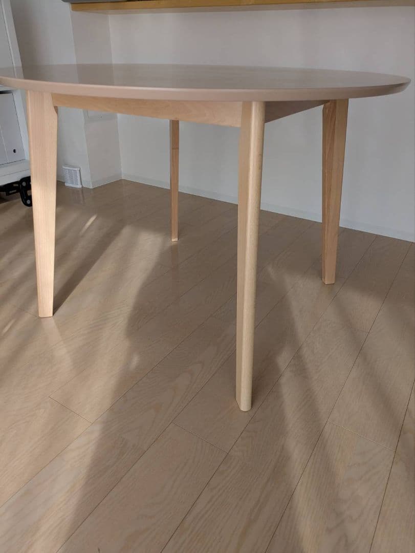 （引っ越しのため最終値下げ）円形木製ダイニングテーブル