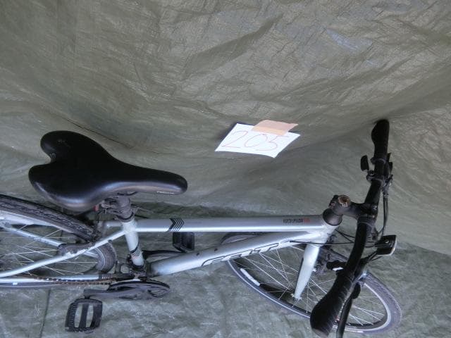 205：FELT　クロスバイク　部品取等ジャンク　引取限定：埼玉県所沢市