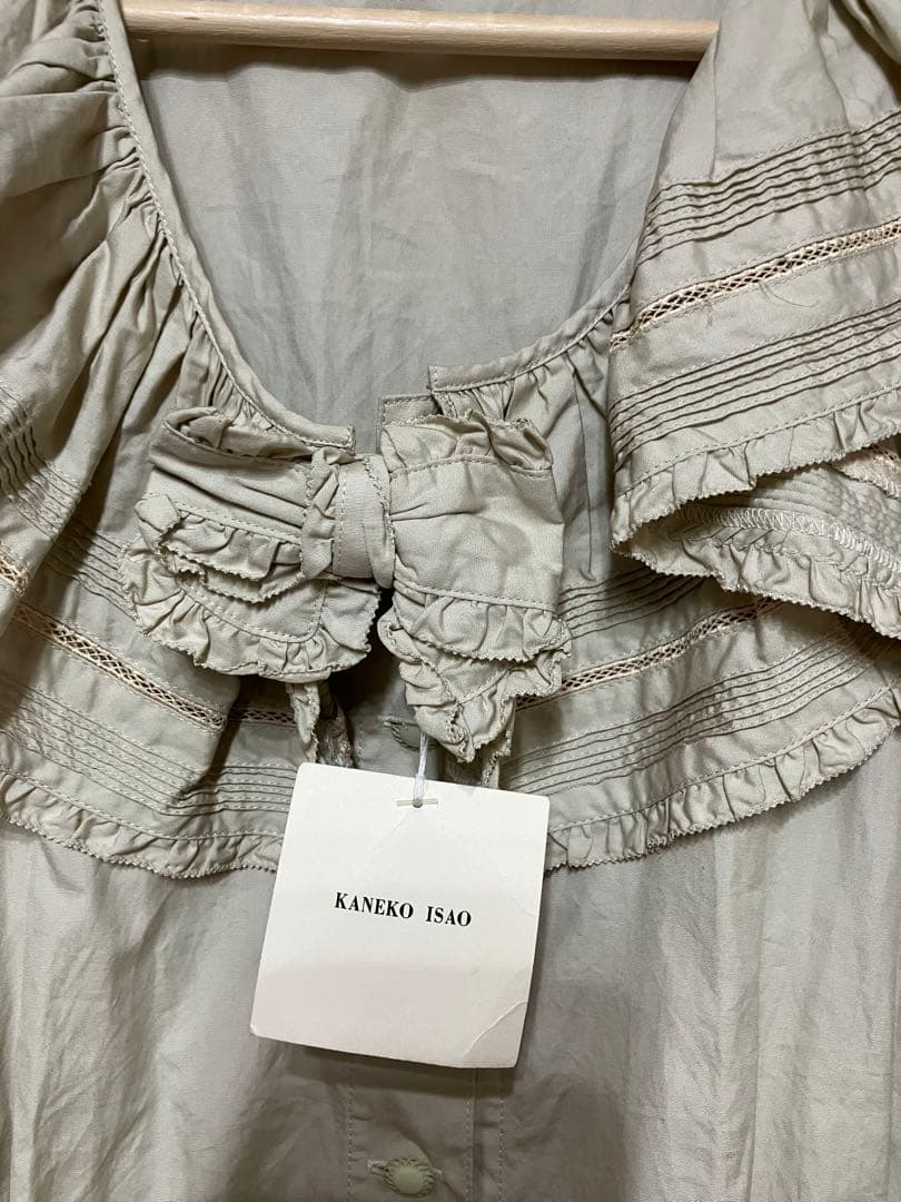 カネコイサオ　ノースリーブブラウス　新品