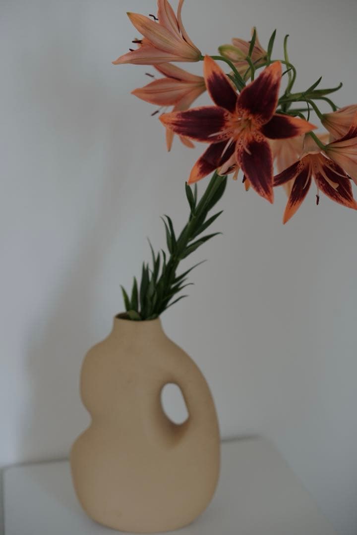 Schneid Studioフラワーベース