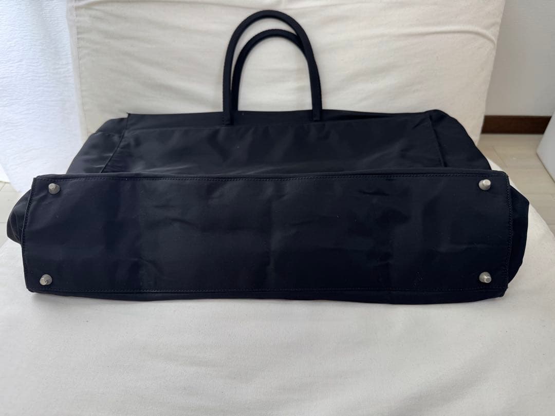 PRADA ブラック トートバッグ　大容量