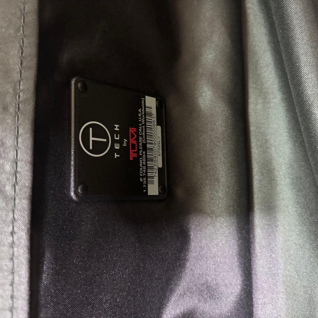 極希少TUMI キャリーケース TSAロック　ハードケース　シルバー