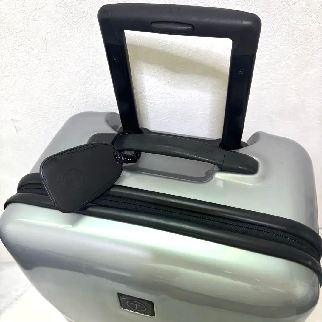極希少TUMI キャリーケース TSAロック　ハードケース　シルバー