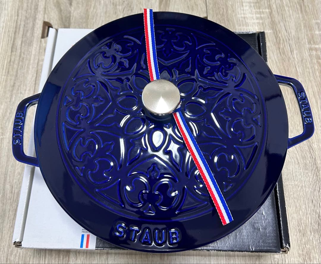 STAUB/ストウブ　ブレイザーソテーパン26cm　リリー　Lilly