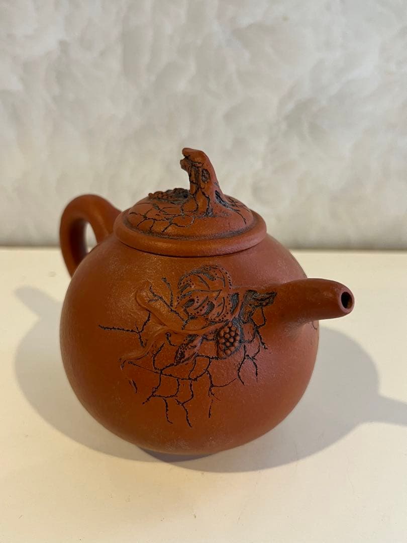 中国急須　朱泥　刻印　彫刻　アンティーク　骨董品　コレクション