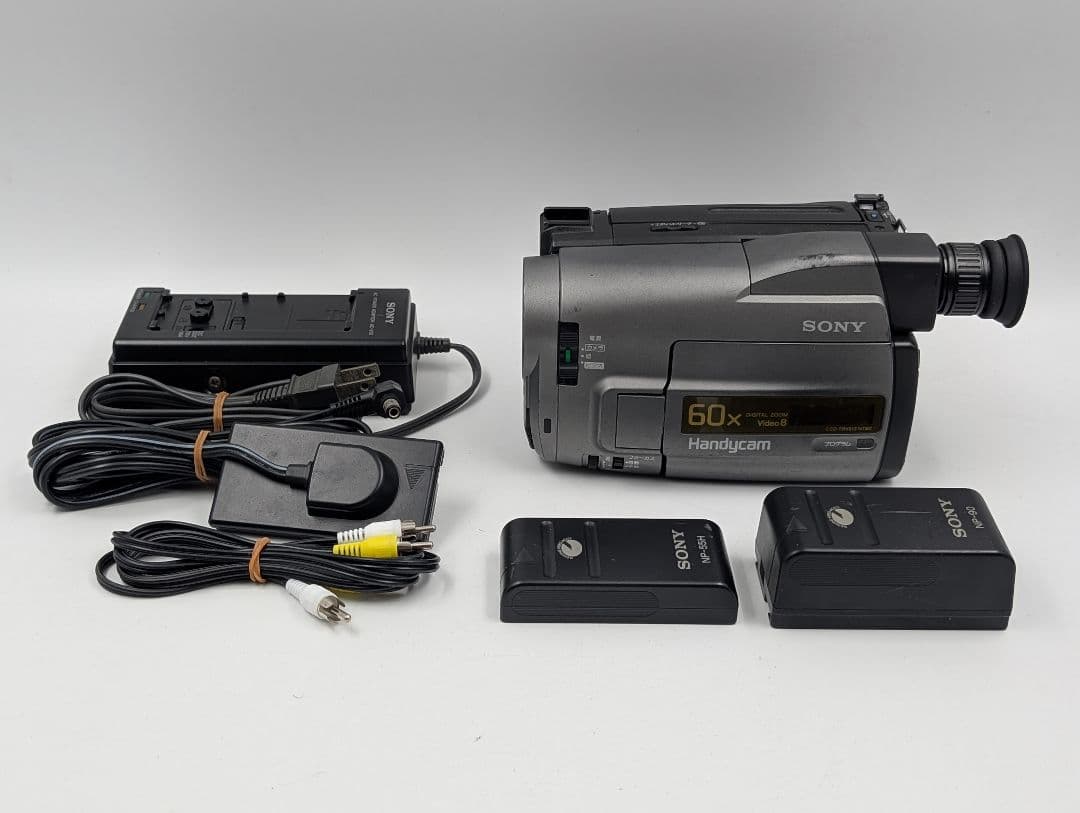 SONY ソニー 8mm テープ ビデオカメラ CCD-TRV513