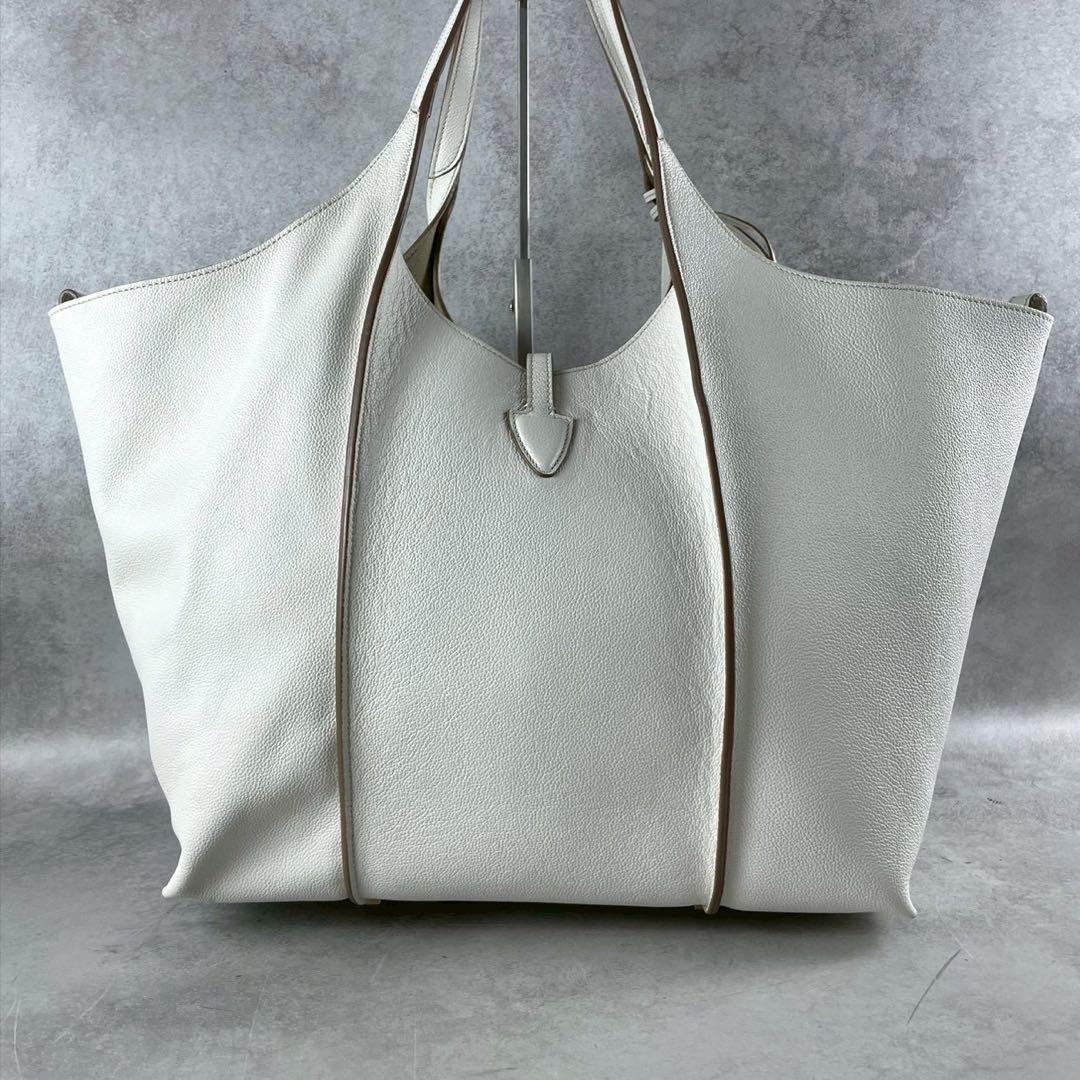 美品✨ TOD'S タイムレス トートバッグ ベージュ ポーチ付き　ホワイト