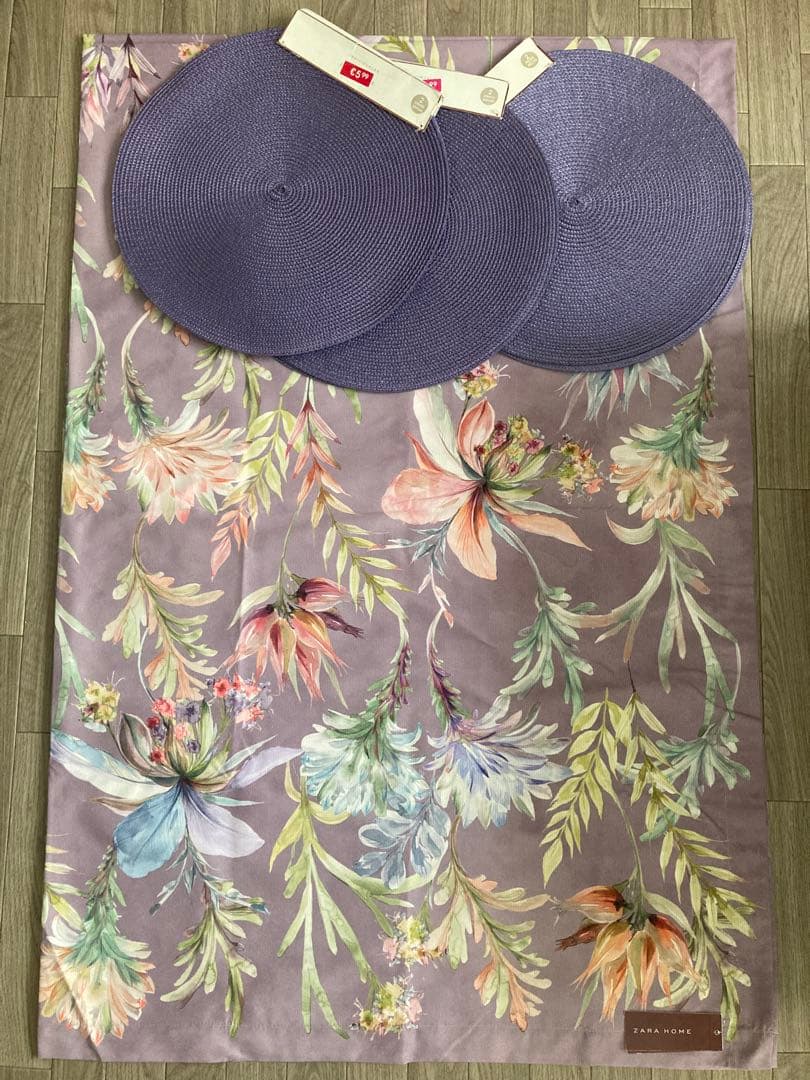 ☆新品未使用☆Zara  ザラホーム テーブルクロス、ランチョンマット