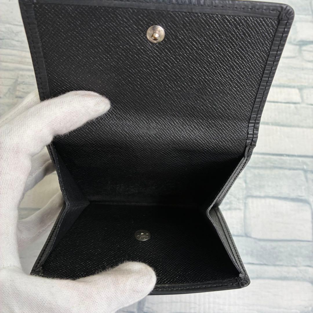 極美品　50 ルイヴィトン　エピ 三つ折り財布　二つ折り財布　Ｗホック kt5