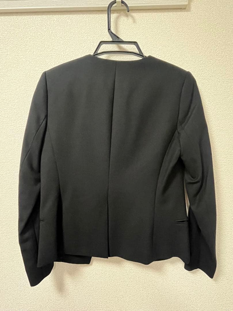 theory／ブラックパンツスーツ