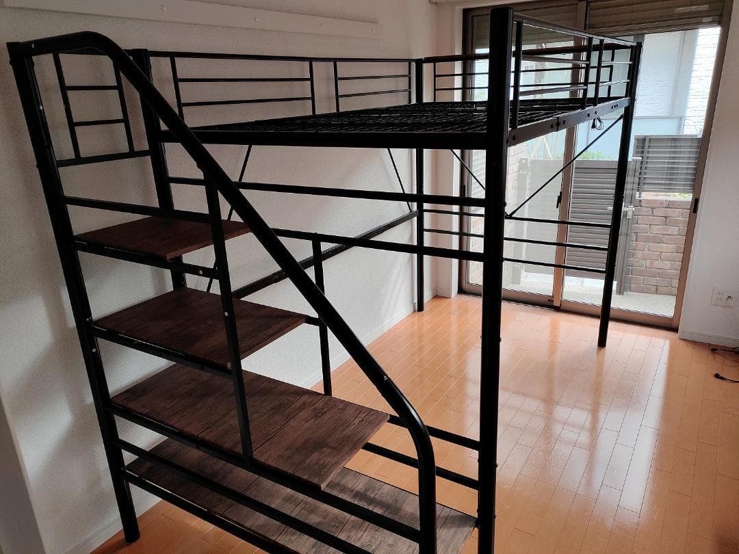 【引き取りのみ】【葛飾区】　ロフトベッド　セミダブル　階段付き　コンセント有