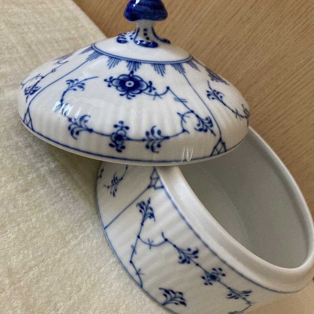 ロイヤルコペンハーゲン　プレインボックスラウンド　新品未使用