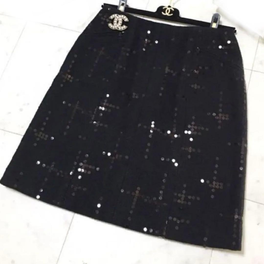 Chanel Tweed 膝丈スカート