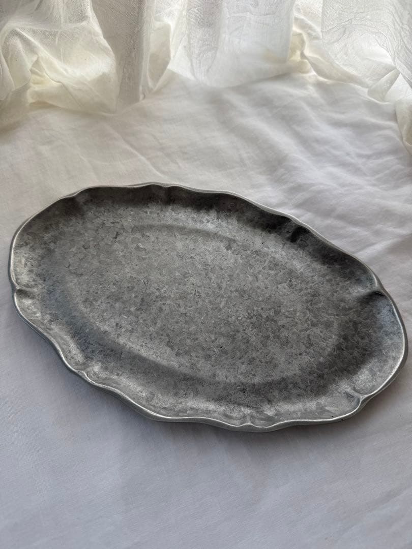 入手困難　co+fe コフェ　オーバル　花リムプレート　アスティエ　ハグオーワー