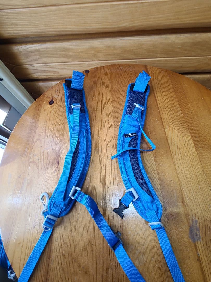 eagle creek 中型キャリーバッグ 青