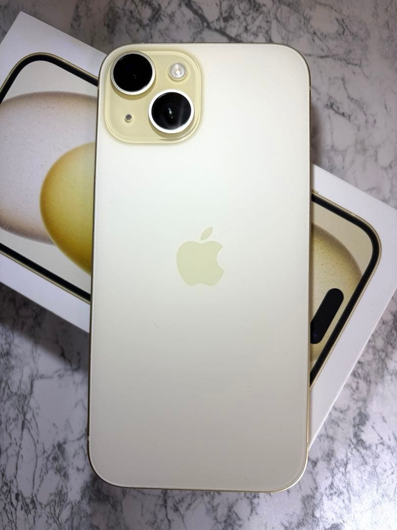美品　Apple iPhone15 イエロー　128GB