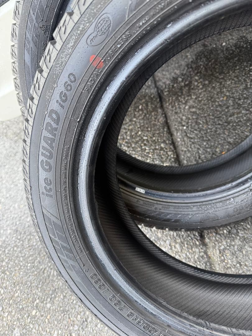 ヨコハマスタッドレス　美品中古