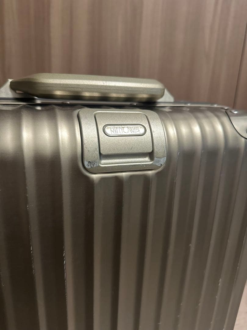 RIMOWA トパーズ チタニウム 32L シャンパンゴールド