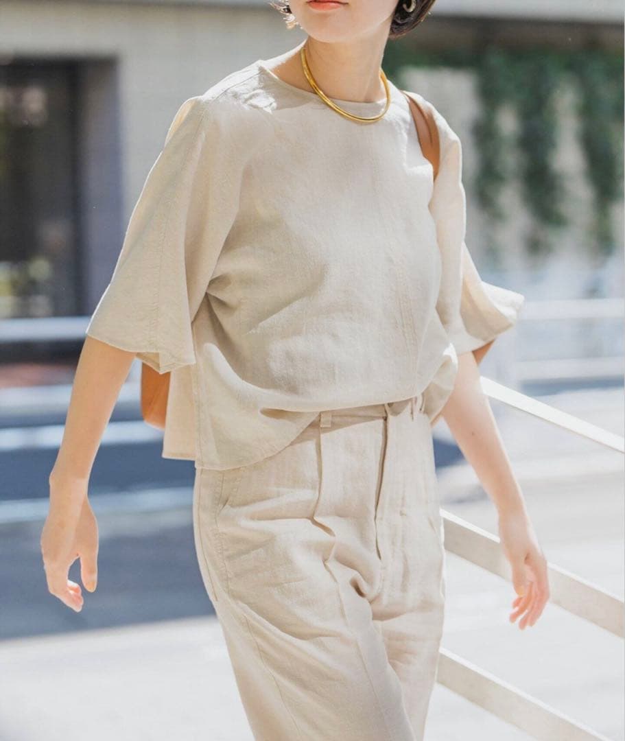 Spick & Span ハイブリッドラミーTトップス ベージュ 新品試着のみ