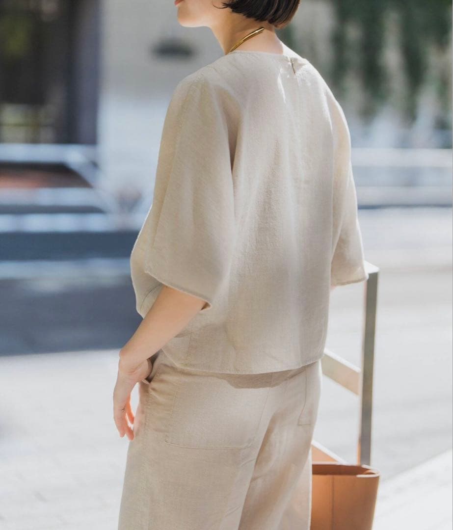 Spick & Span ハイブリッドラミーTトップス ベージュ 新品試着のみ